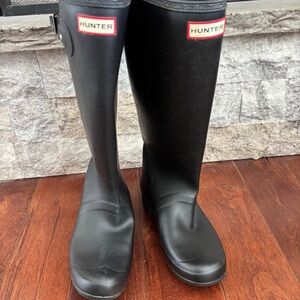Hunter Black Tall Rain Boots